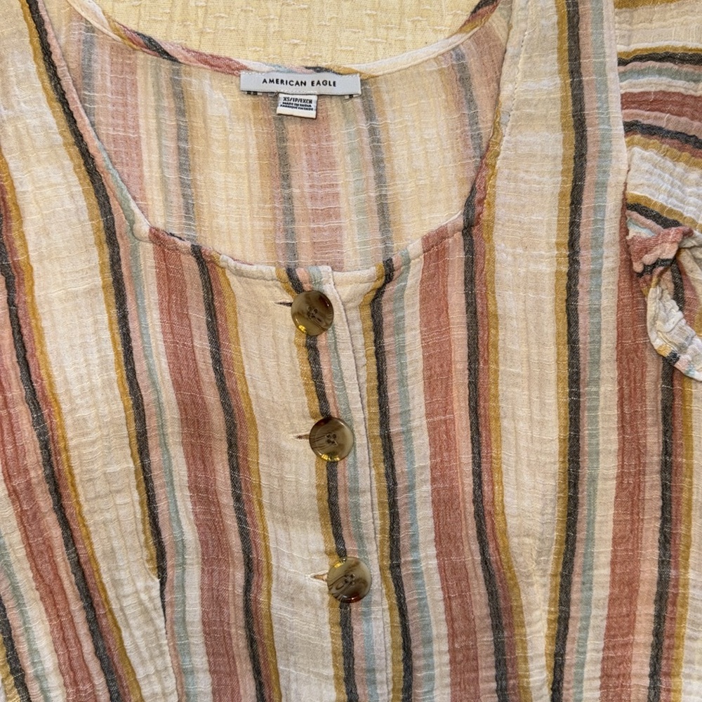 American Eagle linen ruffle sleeve top - Picture 2 of 3